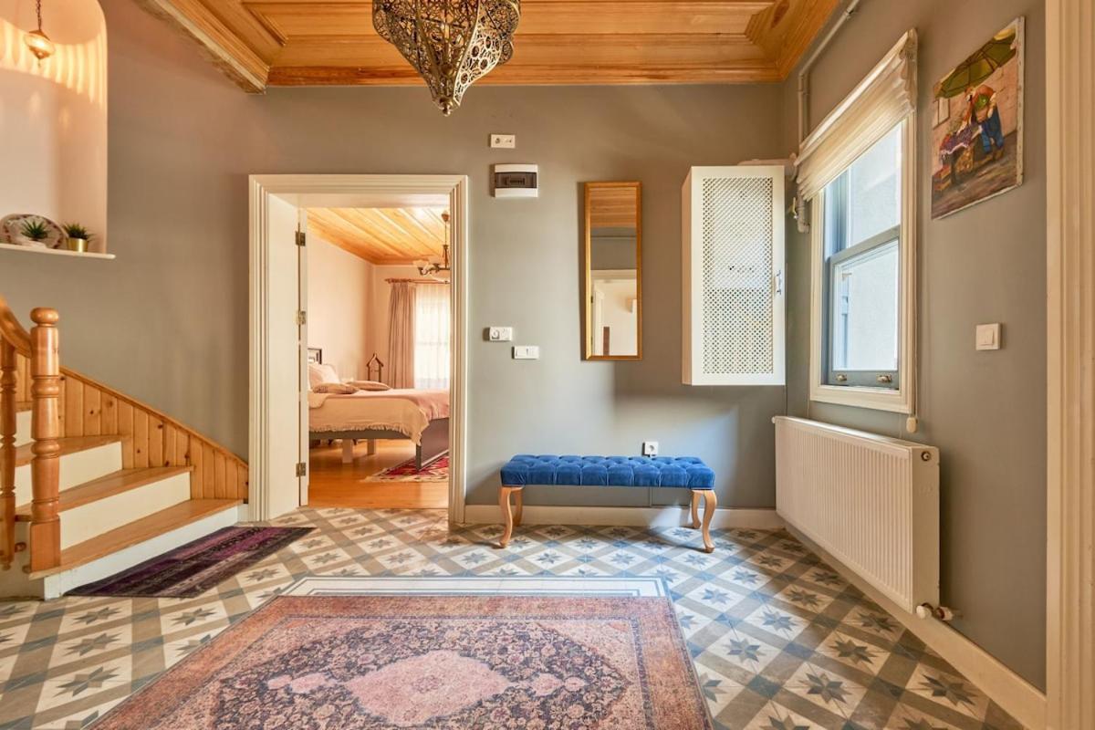 Nostalgic & Comfortable Historical Home! Istambul Exterior foto